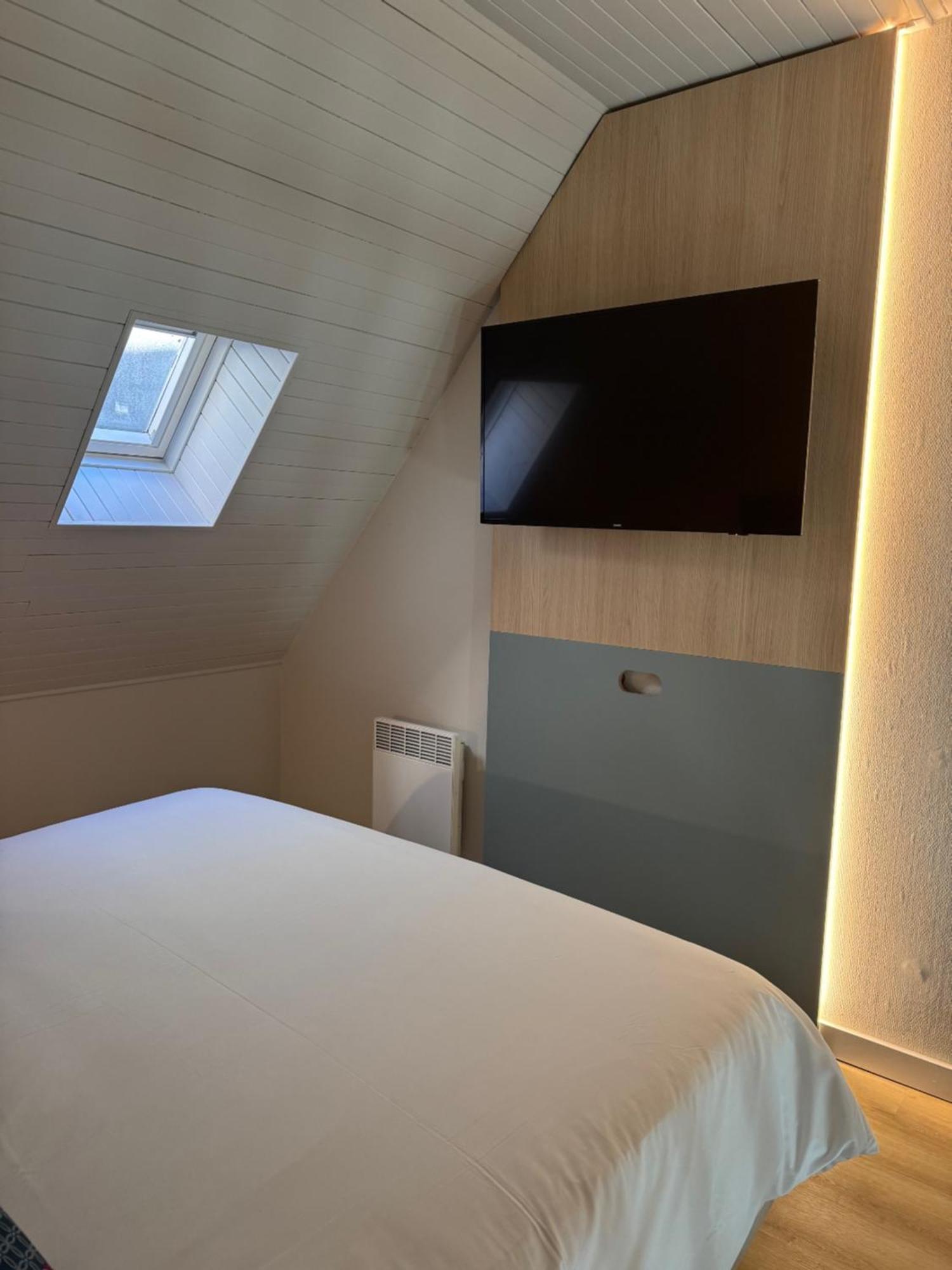 Karaez Hotel - Brithotel Carhaix Exteriör bild
