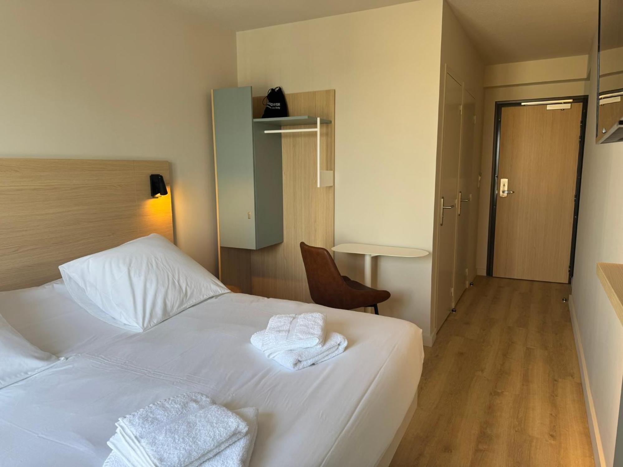 Karaez Hotel - Brithotel Carhaix Exteriör bild